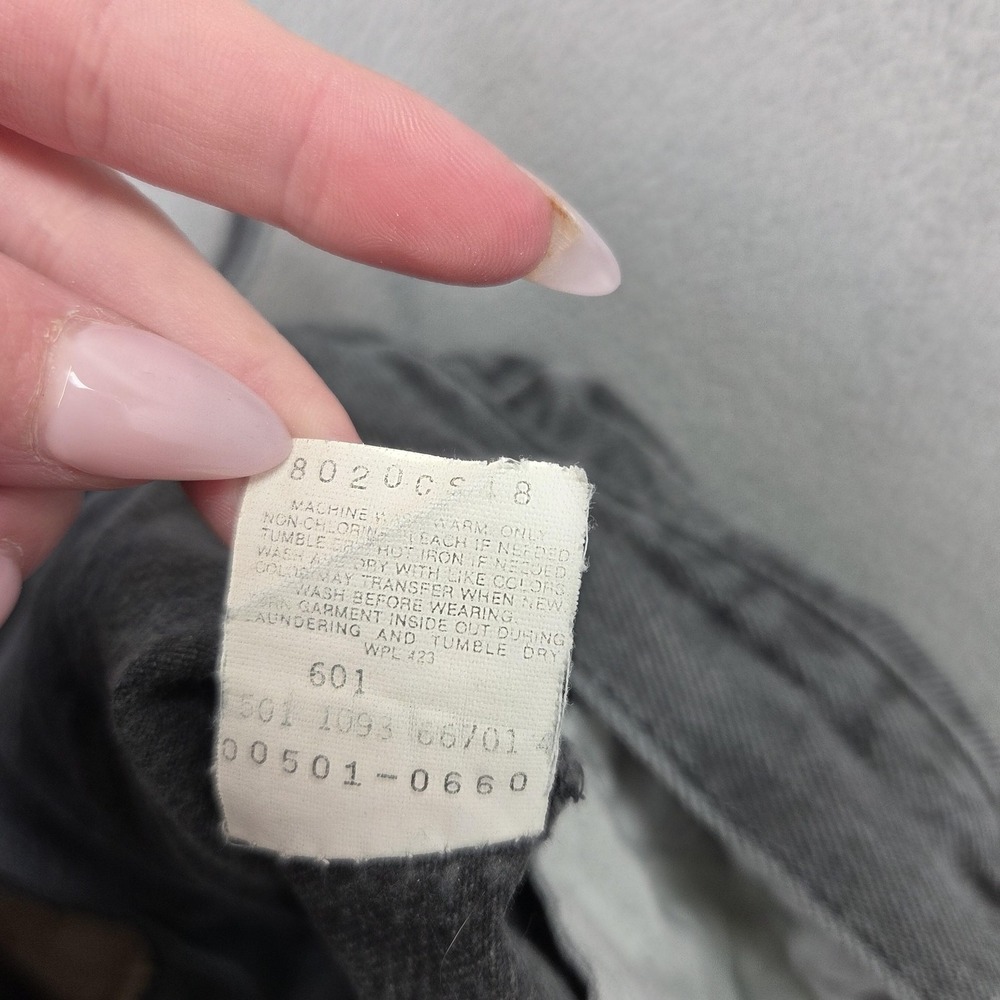 Vintage Levis 501 Jeans Mens Black Made USA Button Distressed 90s Fits 30x30 - Picture 16 of 16